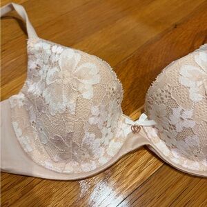 Victoria’s Secret pink/tan lace bra size 32B